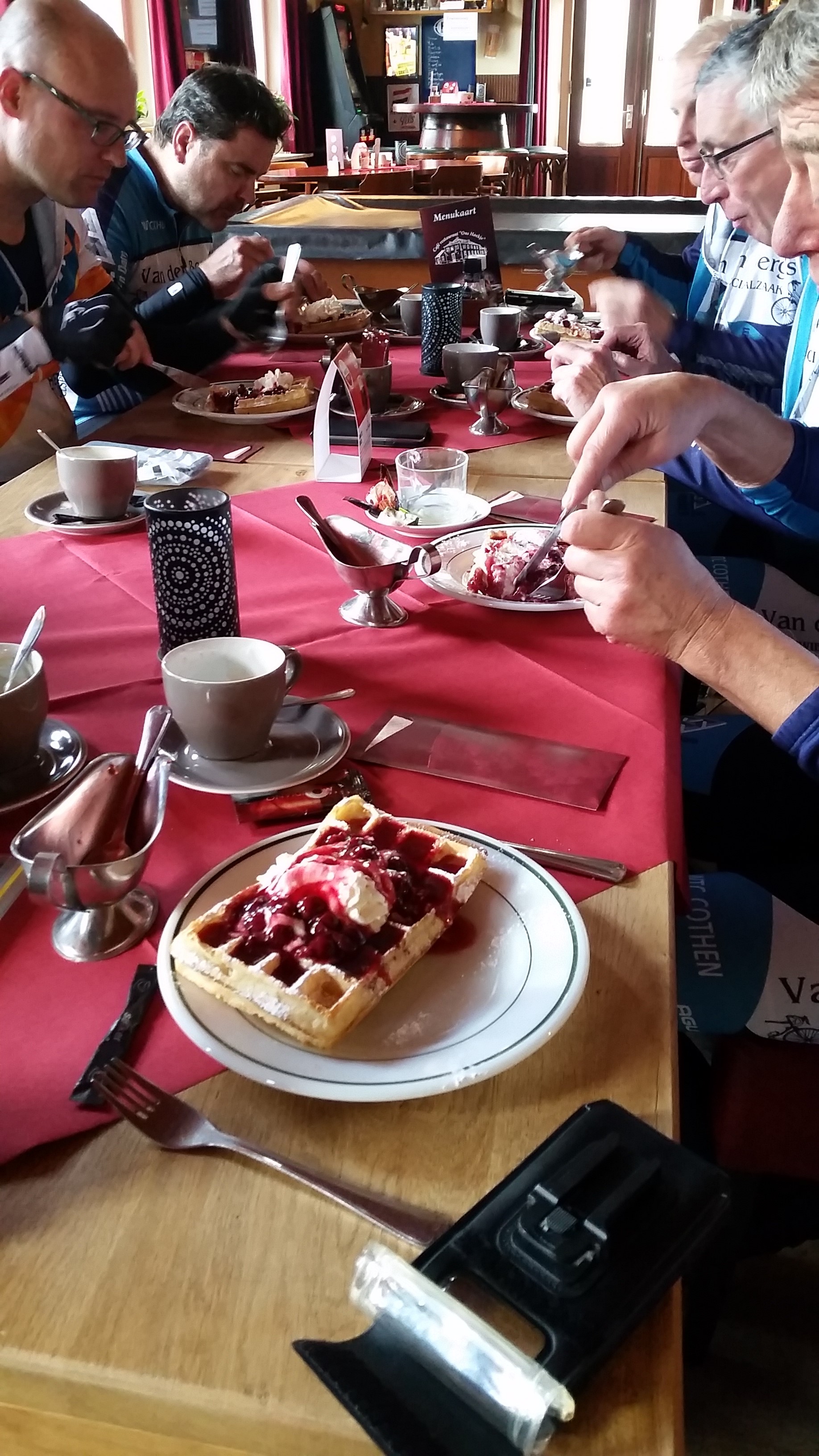 Tocht van de wafels met kersen 8 oktober 2017